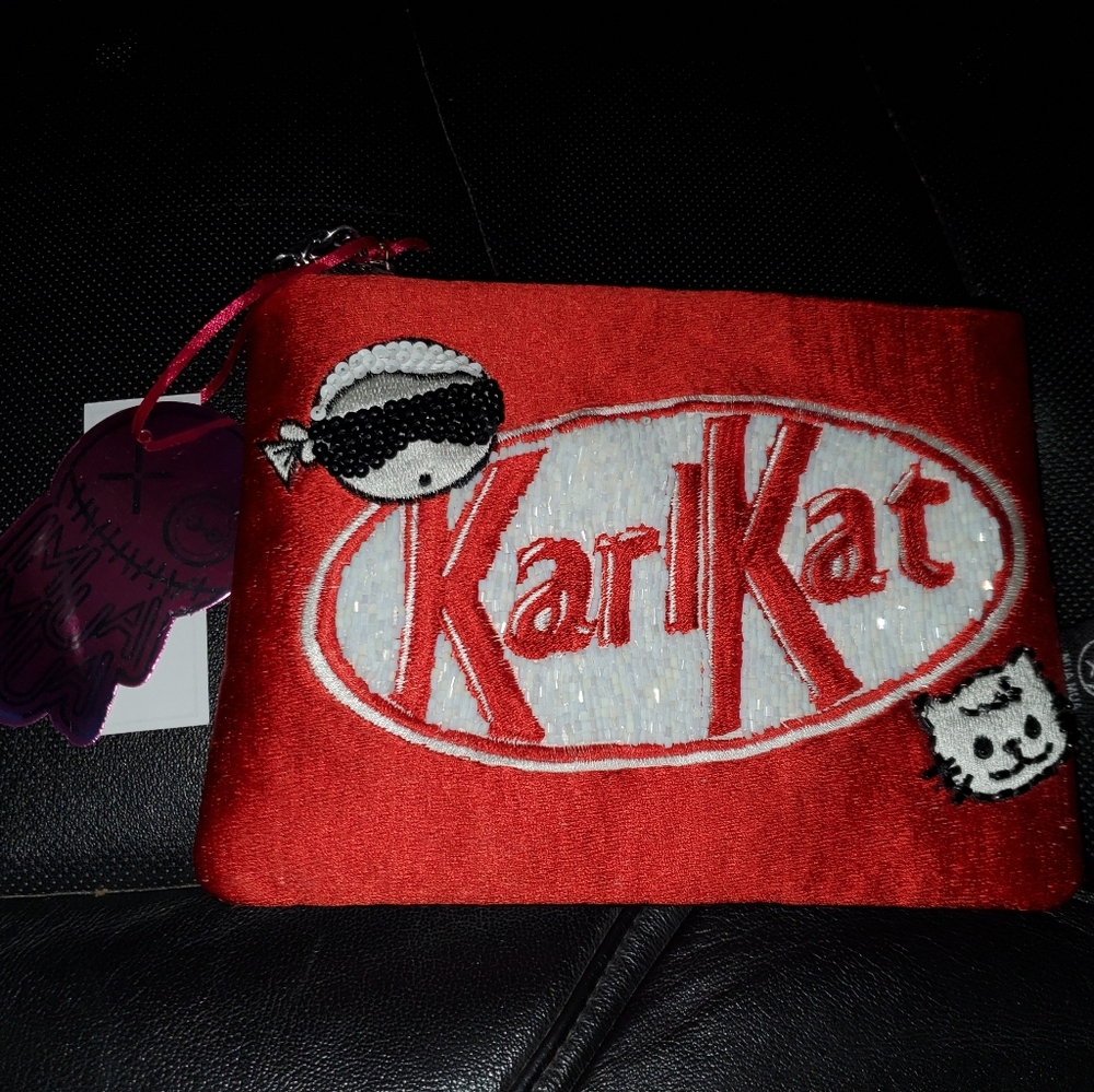 MUAMUA KARL KAT clutch